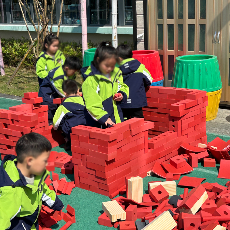 幼儿园室内外大型建构EVA红砖积木榫卯结构拼装游戏游乐场玩具