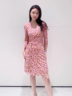 DVF正品 代购 2023紫红浪漫水晶桑蚕丝真丝针织连衣裙折扣JULIAN