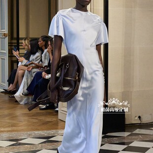高级定制2024春夏新款白色真丝连衣裙女长款修身度假优雅简约夏季