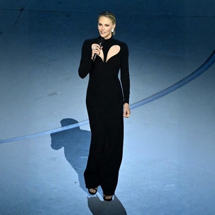 高级定制欧美明星同款 连衣裙显瘦大气演出礼服裙 黑色心型镂空修身