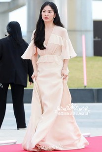 高级定制明星宋慧乔同款米白桑蚕丝连衣裙女真丝大摆裙礼服裙优雅