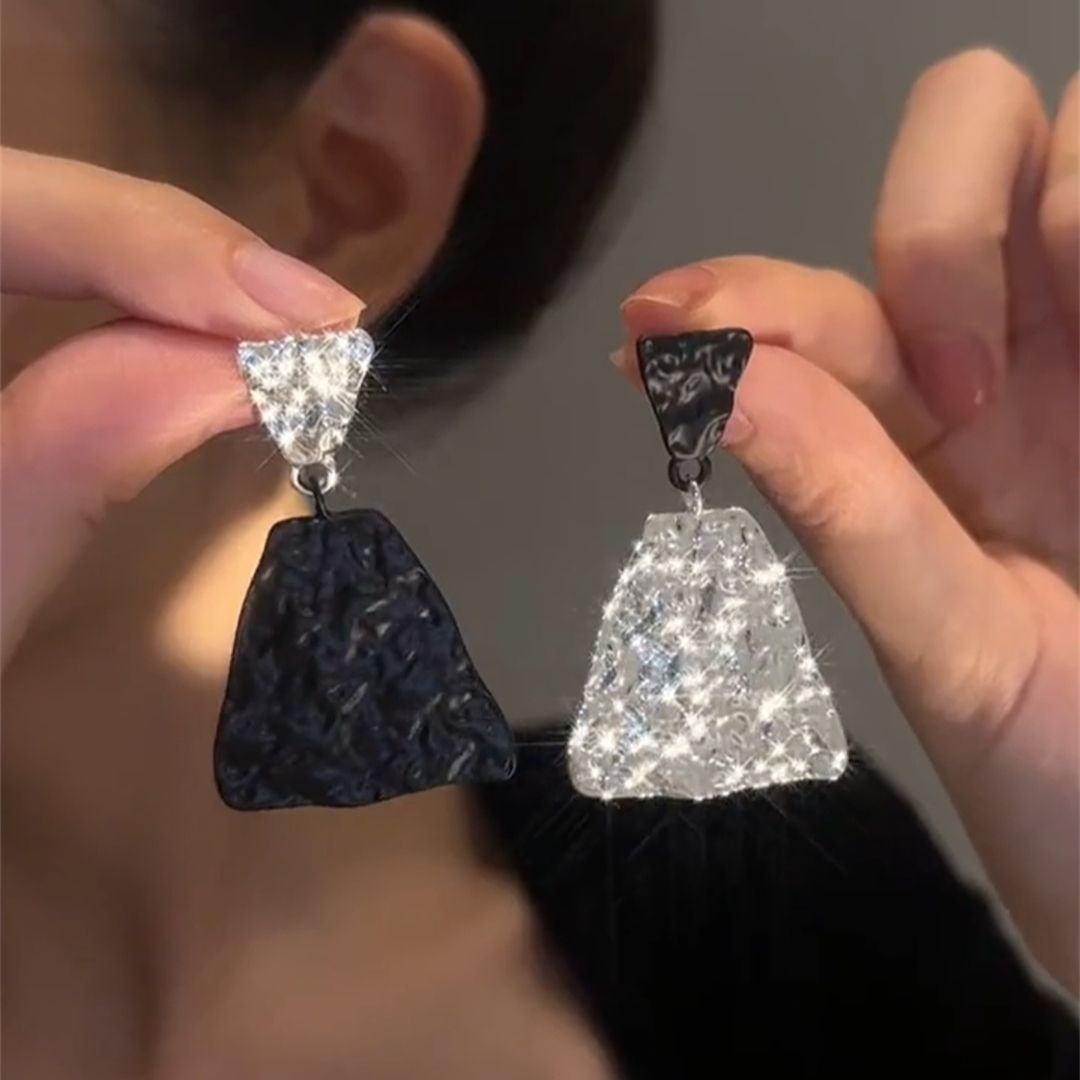德国独白黑白撞色个性梯形耳钉耳环女夸张设计感网红百搭耳饰新款