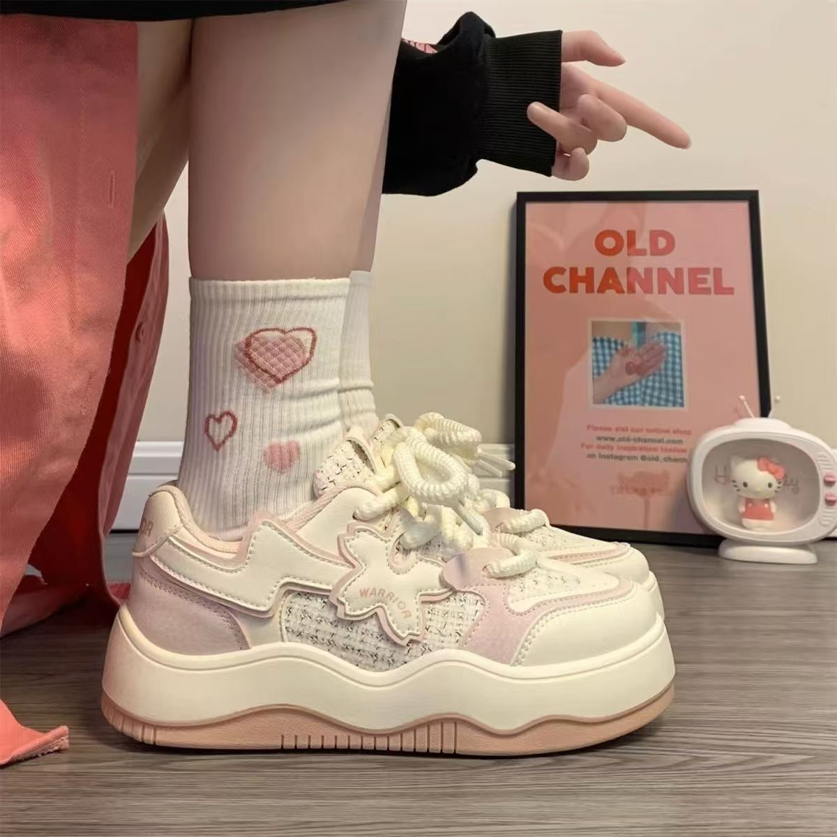 流行新款韩系小白鞋女新款网红小众原创百搭透气休闲板鞋子ins潮