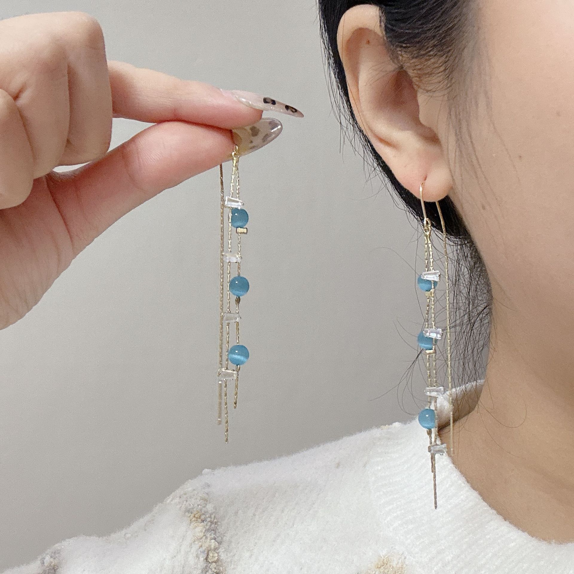 德国韩式优雅长款流苏耳环女猫眼石超闪简约设计感耳钉网红同款耳