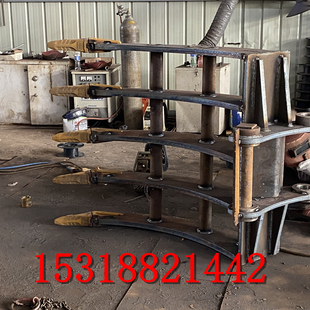 三一60/75挖掘机翻地耙子 徐工75挖机松土器多齿耙松土搂草挖山药