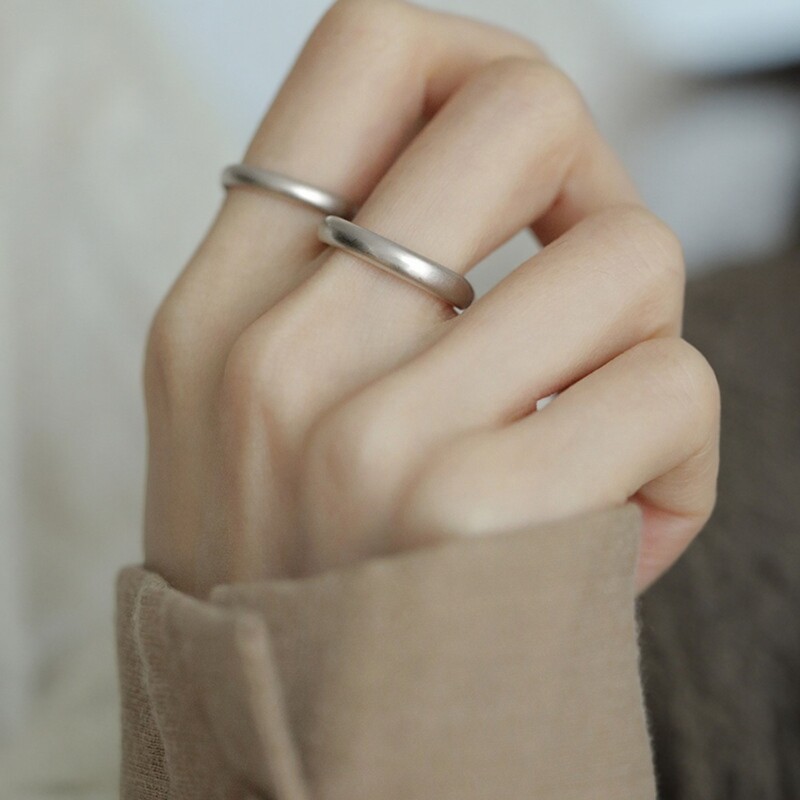 复古款雾面磨砂素圈戒指女情侣对戒开口可调节小众设计简约高级感