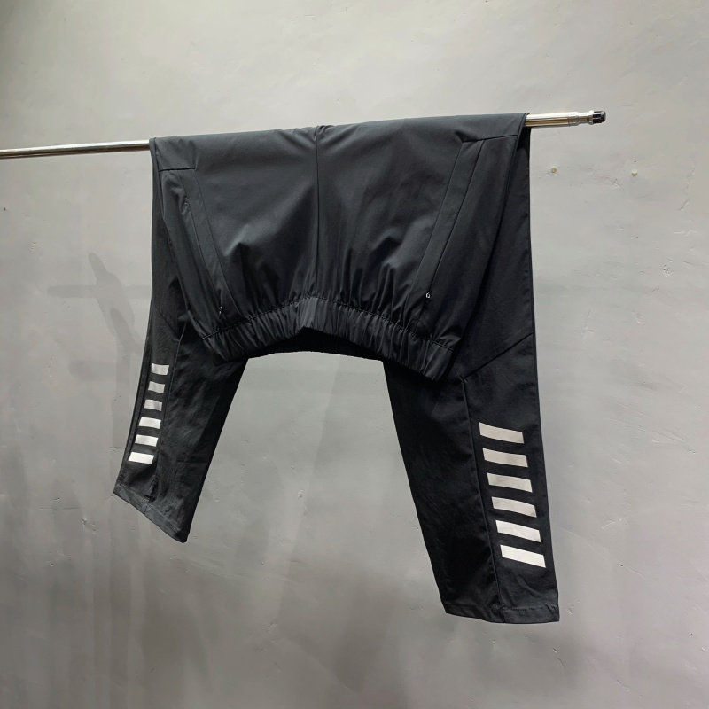 惊喜好牛！花纹布卷边！高质感水洗男士时尚休闲小破洞牛仔裤潮裤在类目 男装, 休闲裤中 - 来自Buy2taobao.com提供专业的淘宝代购服务