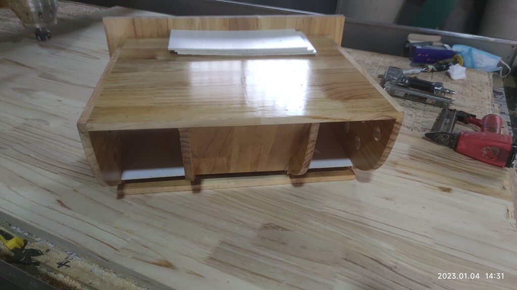 塑料实木进口鸽钟科汇安捷大连云飞鸽子信鸽进笼口赛鸽鸽具用品