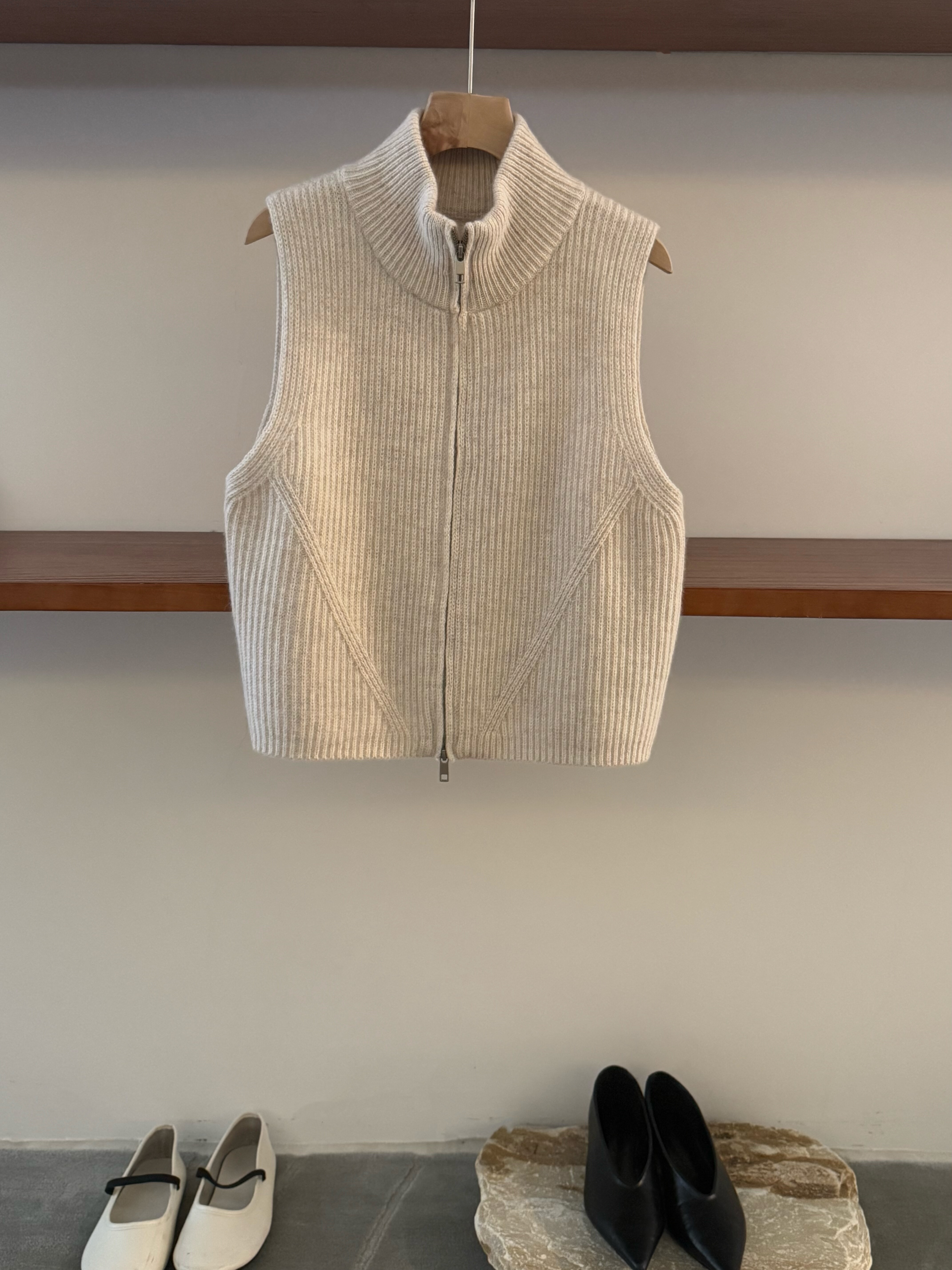 山阶【织简叠穿】鹿羊绒绵羊毛极简拉链立领马甲外套高领无袖毛衣