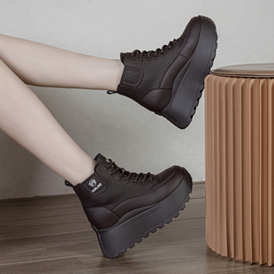 雨土2025保暖冬季高帮鞋复古显瘦马丁靴时尚百搭加绒增高休闲女鞋