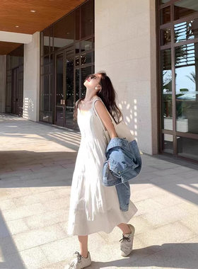 温柔初恋感白色吊带连衣裙女2026春新品A字裙海边渡假显瘦长裙