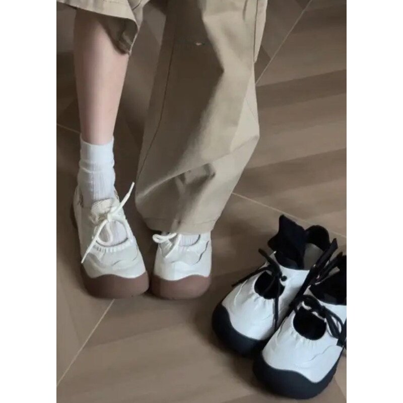 丑萌镂空透气厚底增高德训鞋女