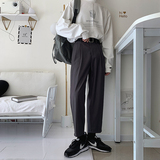 灰色