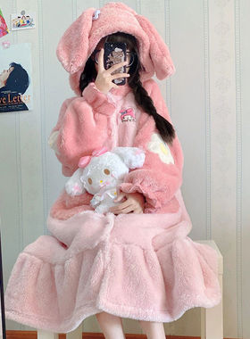 美乐蒂睡衣女秋冬季珊瑚绒加绒加厚法兰绒睡袍可爱玉桂狗长款套装