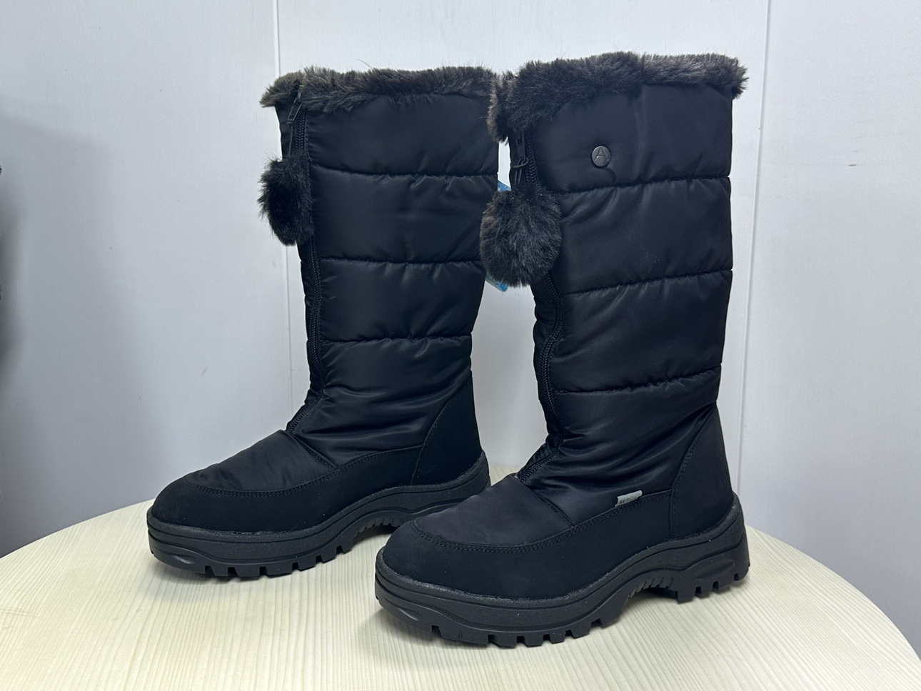 出欧洲单冬季户外雪地靴加绒加厚保暖女棉靴耐磨防滑防水东北高筒