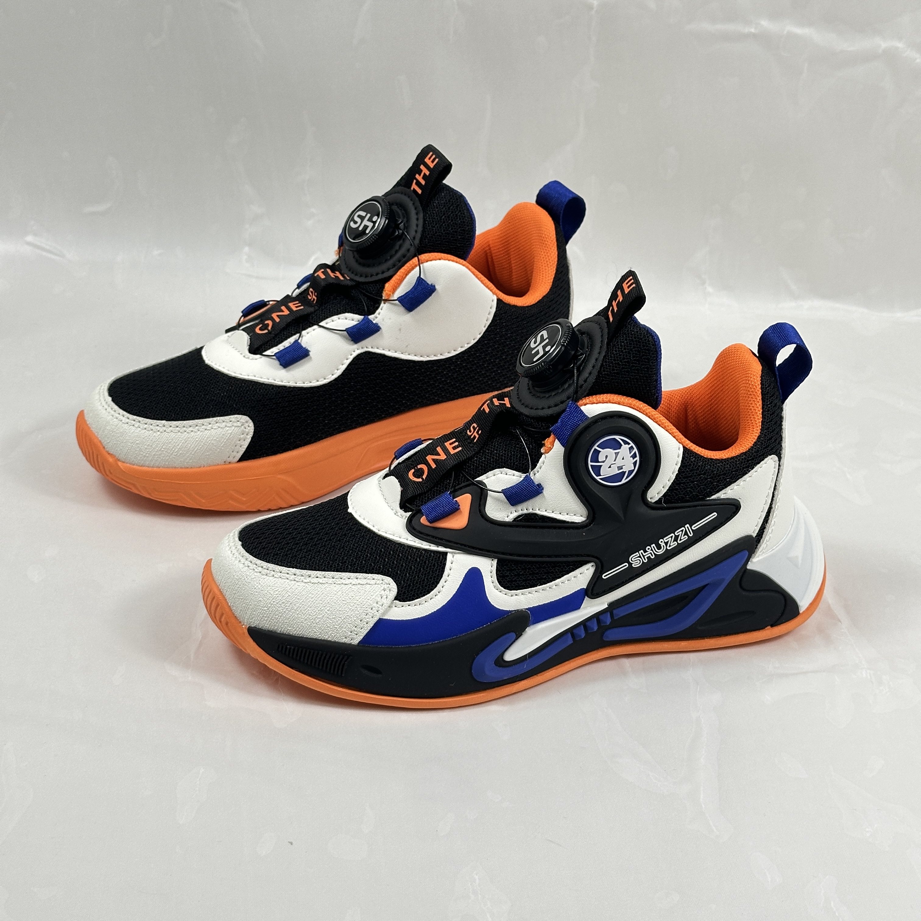 外贸出口儿童运动鞋轻便透气休闲跑步鞋