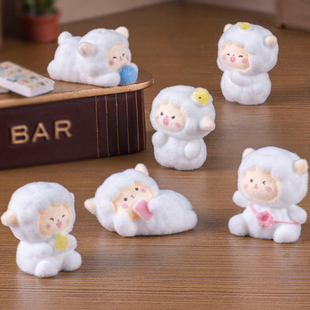 可爱植绒小羊树脂小动物摆件创意手工桌面生肖迷你摆设钥匙扣配件