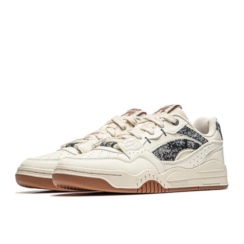 Lining/李宁正品春季男子月白百搭耐磨时尚运动低帮休闲鞋AGCS251