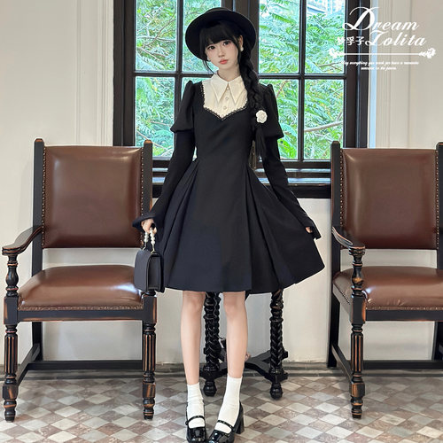 非常显瘦贵气风的一款连衣裙~