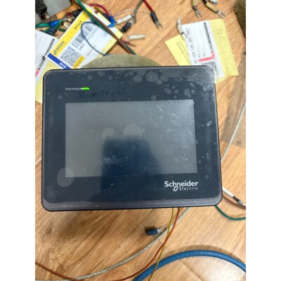 HMIST6200施耐德触摸屏上电没画面配件后议价 维修