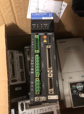 三洋伺服驱动器RS1A03AAWA拆机的橙色不错维修咨询