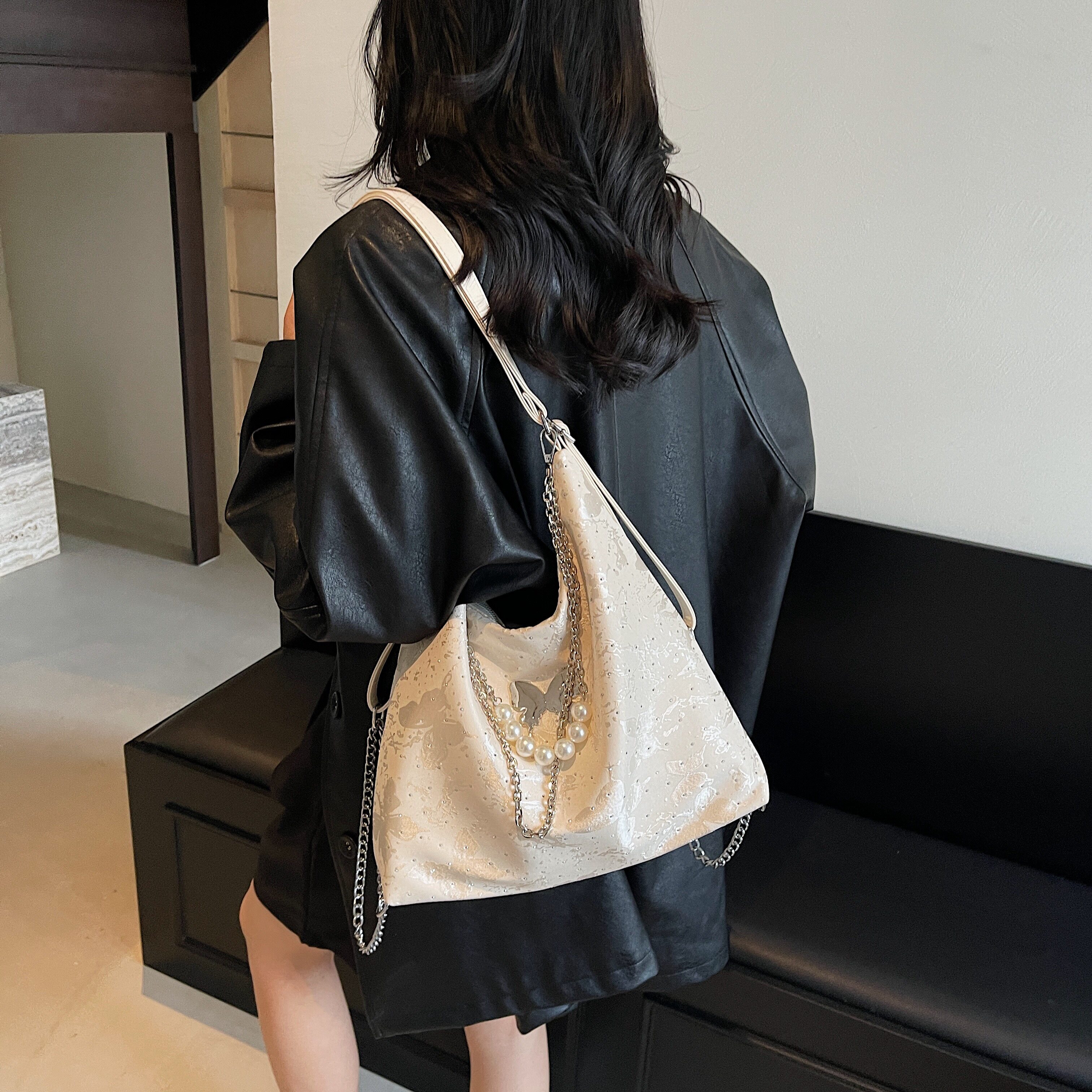 红鹮鸟双肩包设计感小众包包女高级感银色托特包单肩斜挎多用背包