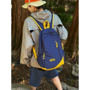 红鹮鸟旅行背包2026新款双肩包超轻便青少年书包外出旅游肩包