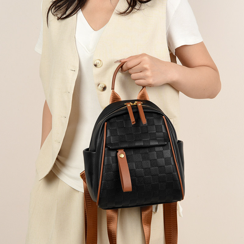 红鹮鸟双肩女小型轻便2026新款时尚撞色高级感百搭洋气小背包