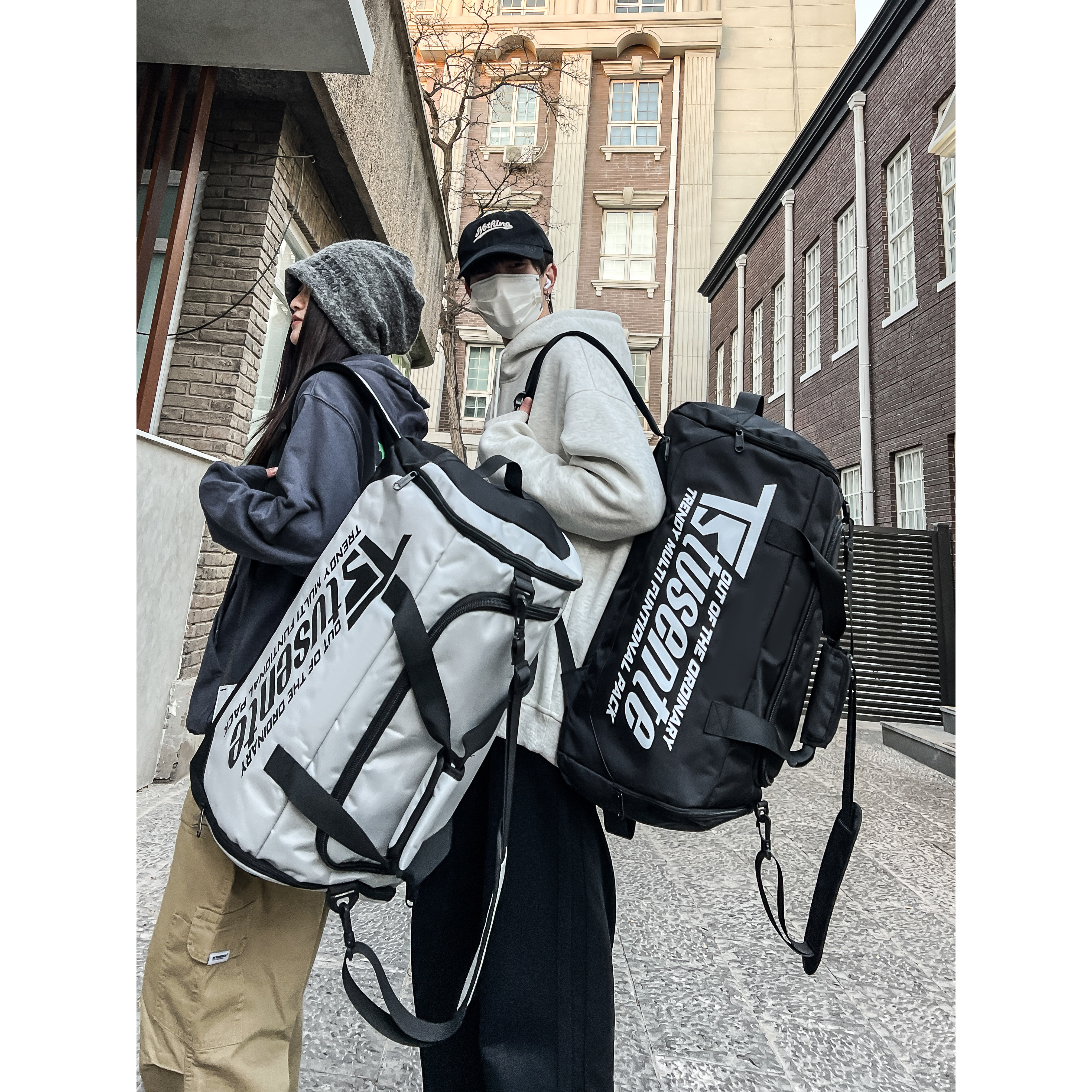 红鹮鸟大容量旅行健身双肩包女