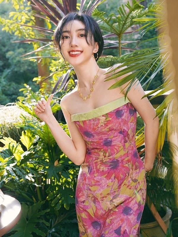 董小姐同款粉色战袍新中式碎花连衣裙女法式吊带裙子太古里牵手裙