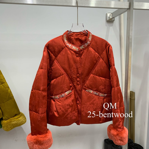 曲沐-感冬季新中式国风盘扣毛毛袖口短款保暖羽绒服外套HYwx24326