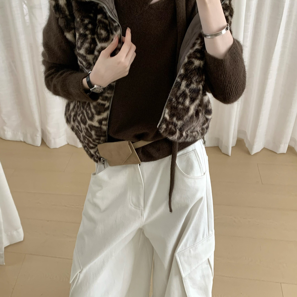 ONE TIME-款轻奢质感镂空飘带兔毛混纺保暖毛衣（含26兔毛）OT719