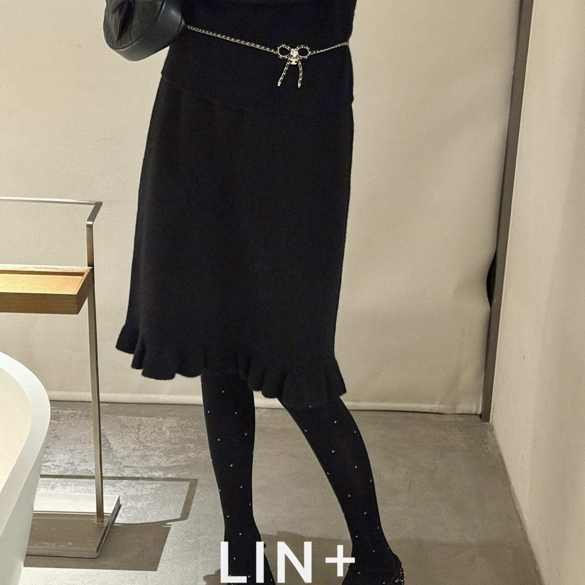 LIN+  -羊毛波点木耳边中裙复古气质加厚半身裙（含4.7绵羊毛）I5