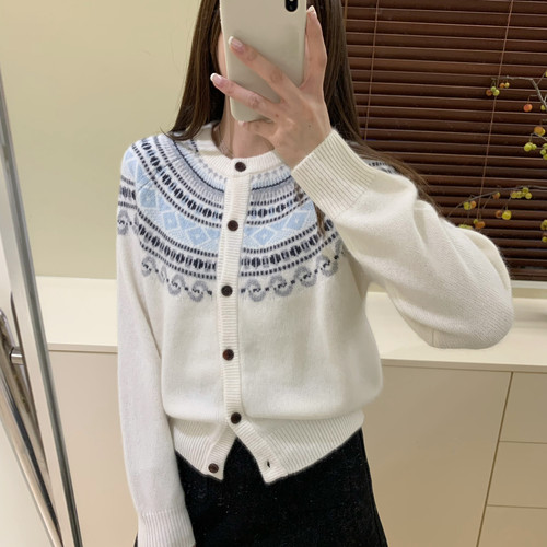 LU MEET-浣熊费尔岛气质针织开衫（含44.4绵羊毛）YS1-25317