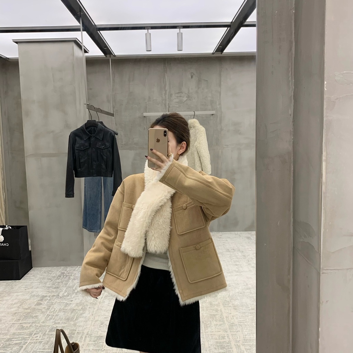 EASE-不臃肿韩系ins风皮毛一体短外套(配围巾)(百搭公式)E25P032