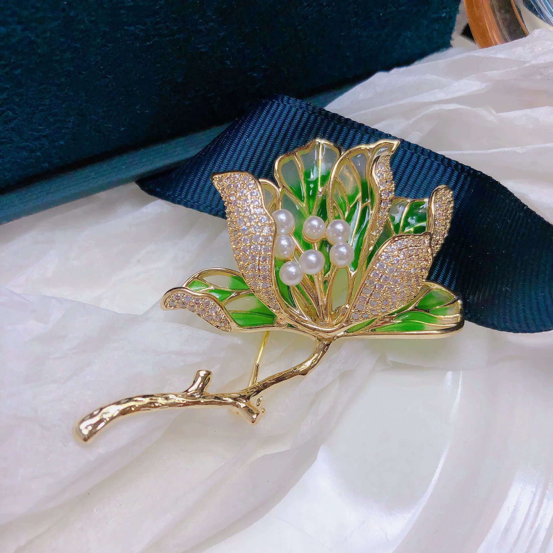 珐琅海棠花朵高级感气质珠子胸针镂空立体轻奢渐变绿色胸花宴会潮