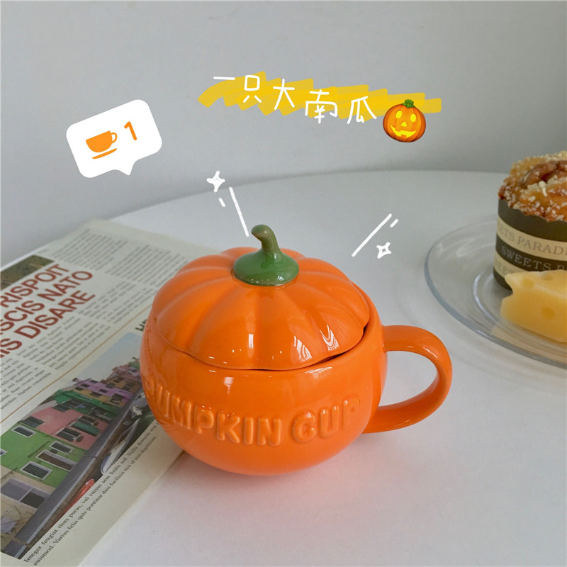 Lovely ceramic bowl with lid ins Full Score small pumpkin cup