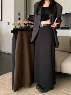 咖色毛呢中长款包臀裙秋冬新款休闲百搭气质半身裙高腰显瘦a字裙