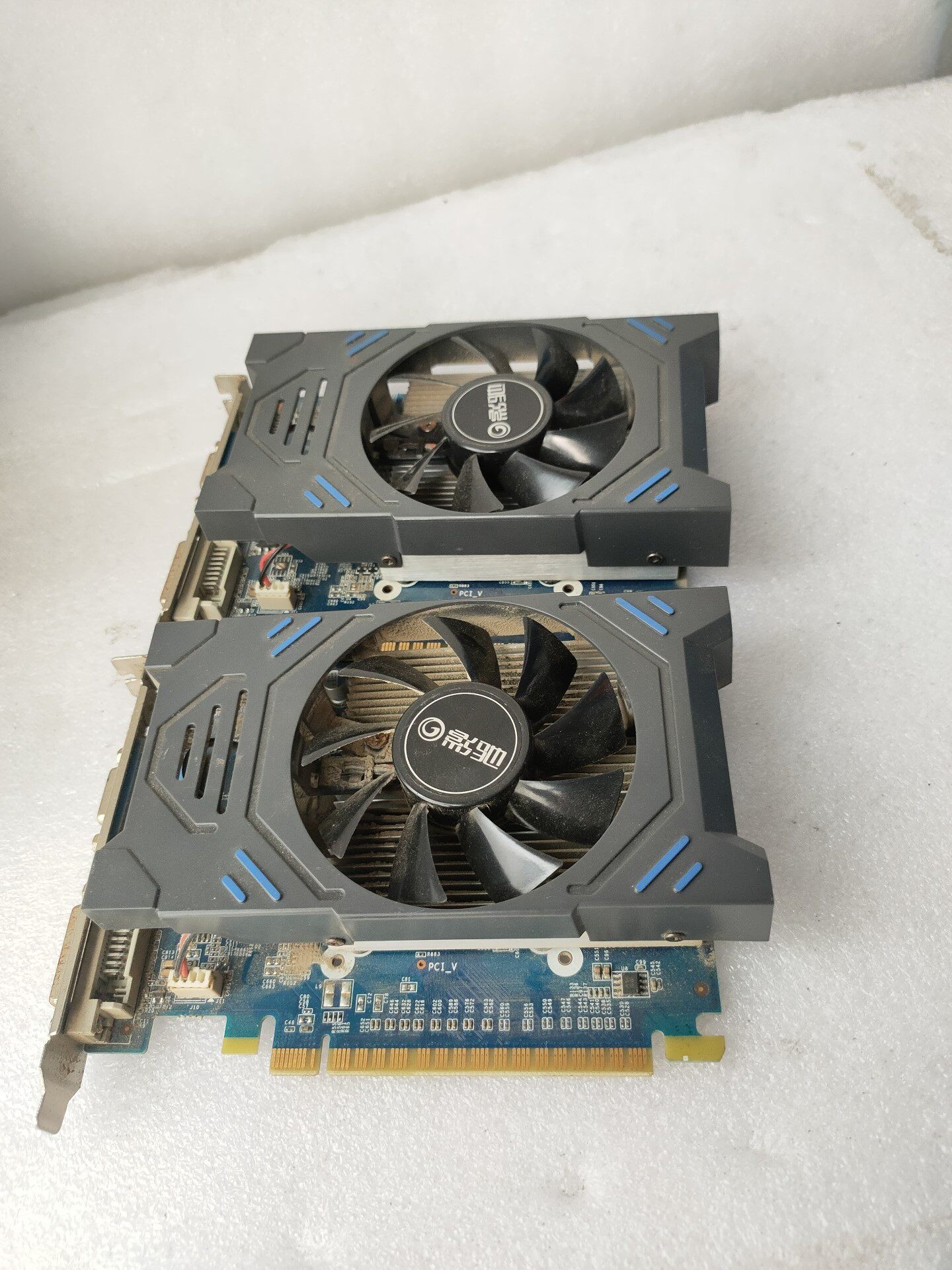 影驰 虎将 gt720 1g 显卡