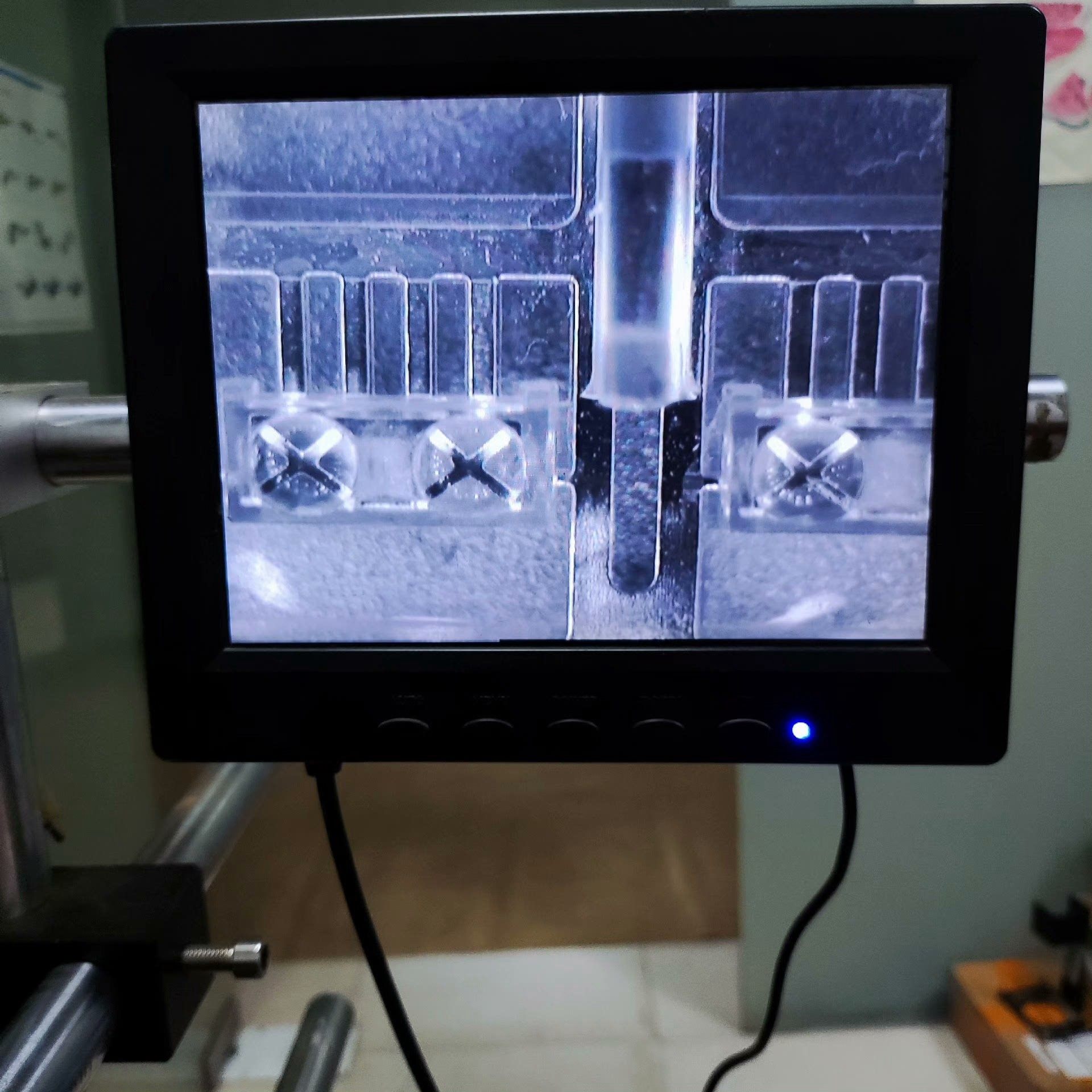 红外灯珠,三极管透视仪,可清晰看到红外灯珠,红外三极管里的构