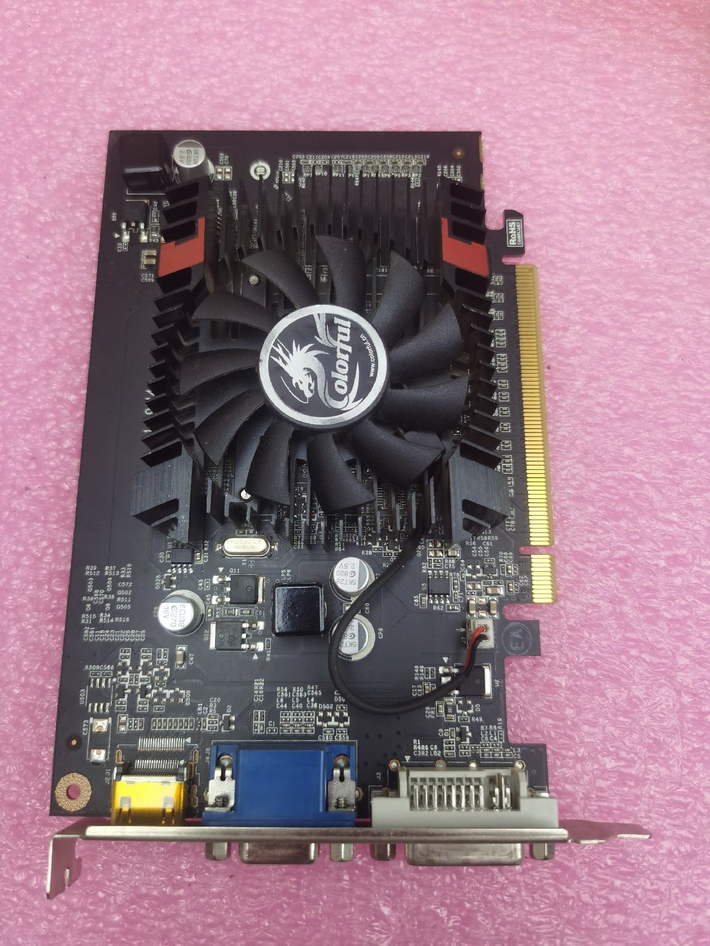 七彩虹gt610灵动鲨2gd3显卡