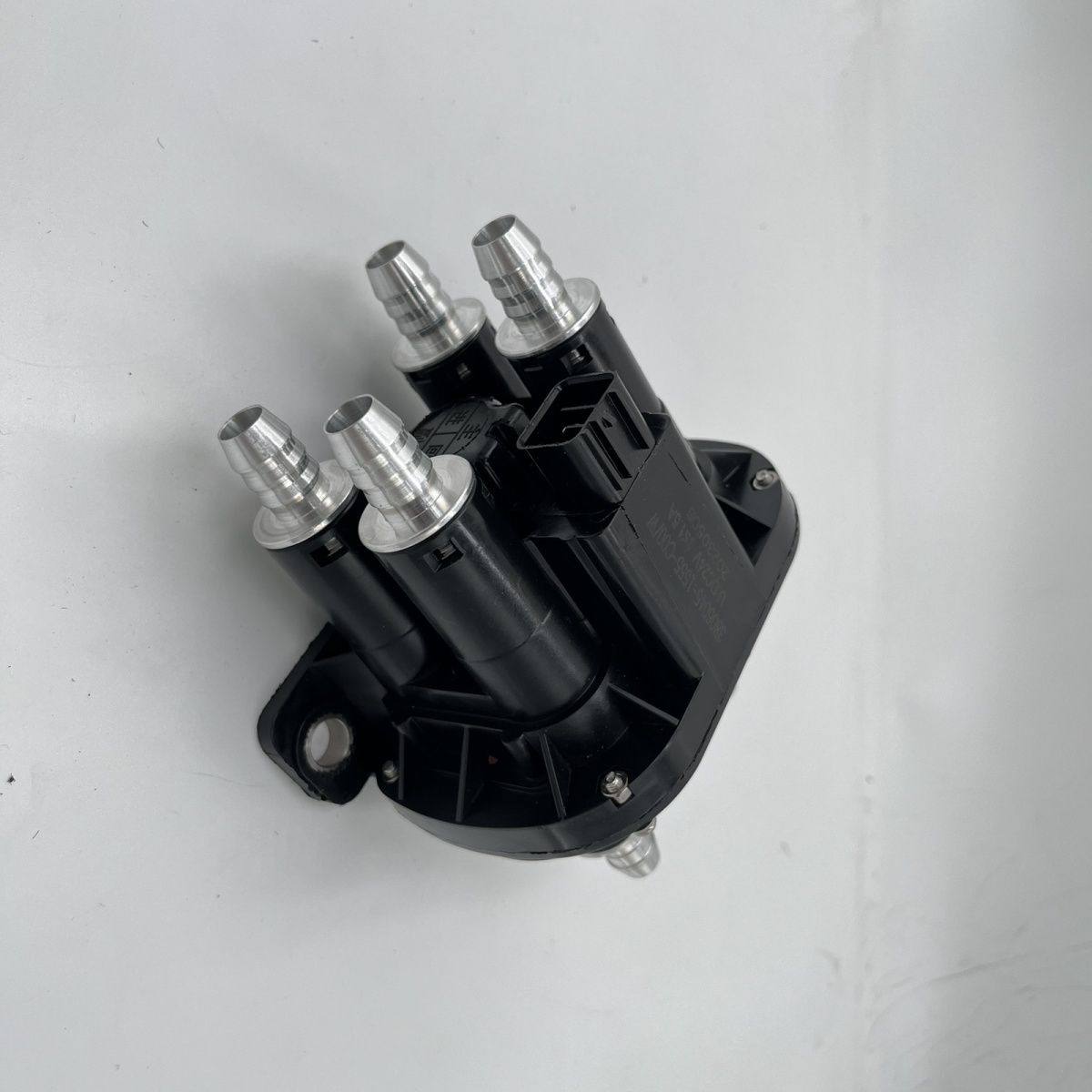 解放J7新油箱转换阀,汽车零部件/养护/美容/维保,其他,淘宝优惠券,粉丝福利购,淘宝优惠卷