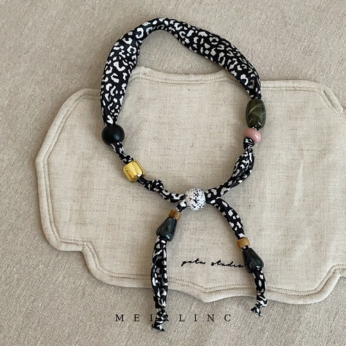 MEIRLINC 简约复古vintage小众设计高级感波西米亚度假豹纹丝巾
