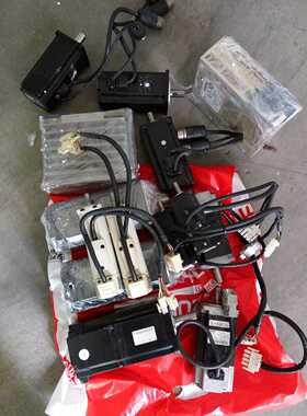 议价SGMPH-02A2A-YR12电机SGDA-08VS