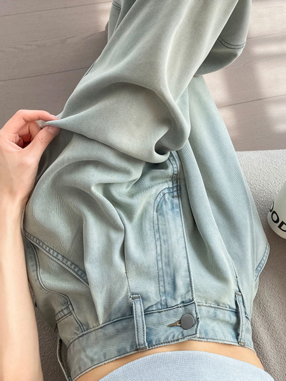 浅蓝色天丝牛仔裤直筒冰丝阔腿裤