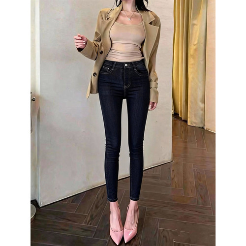 复古显瘦铅笔小脚裤女美腿牛仔裤