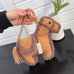2026新款儿童斜挎包diy毛线钩织小马新年好运手机包包单肩包成品