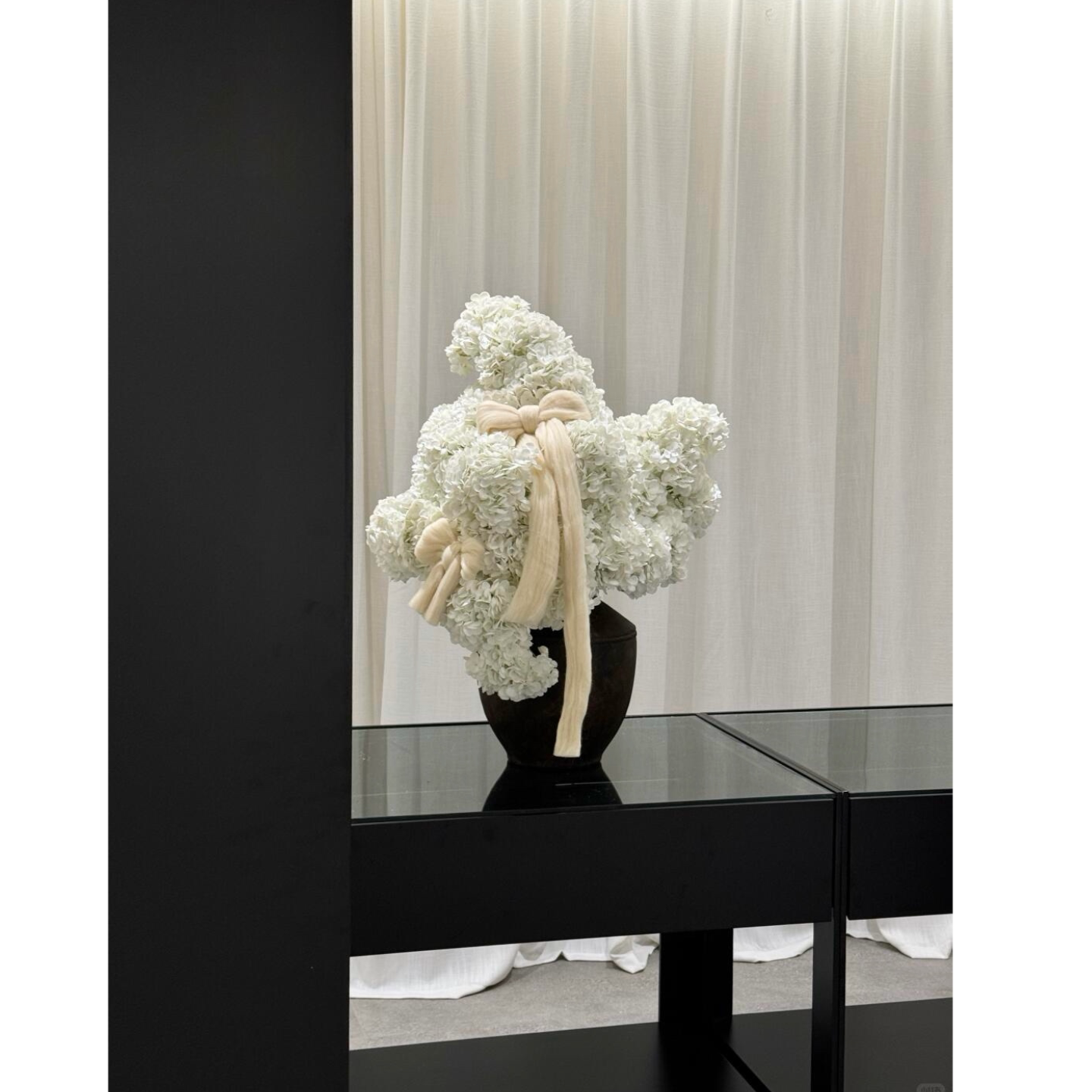白色绣球永生花束干花瓶插花家居软装桌面装饰样板房展厅服装店