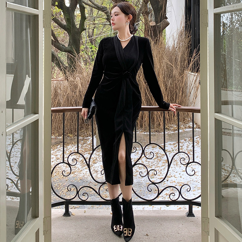 大码女装高级感春装新款法式气质金丝绒包臀连衣裙显瘦设计感2026