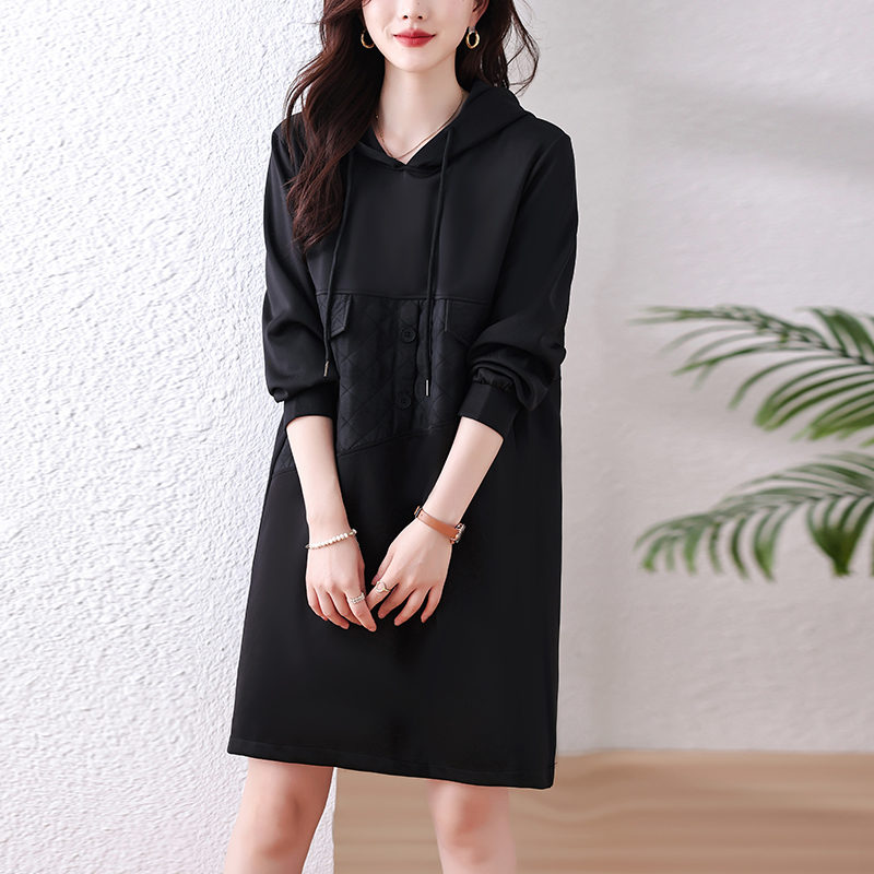 九月陌墨大码拼接连帽连衣裙2023秋新款气质中裙欧货百搭休闲女装